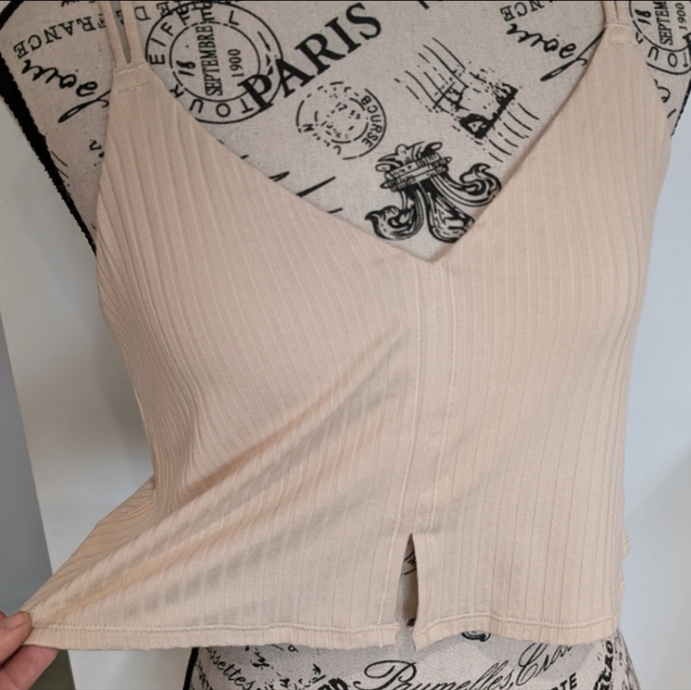 AERIE | Women's Beige Racerback w/ Floral Lace Detailing Cropped Bralette NWOT - Picture 2 of 5